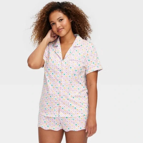 Roller Rabbit Store Exclusive Geo Hearts Shorts Pajama Set